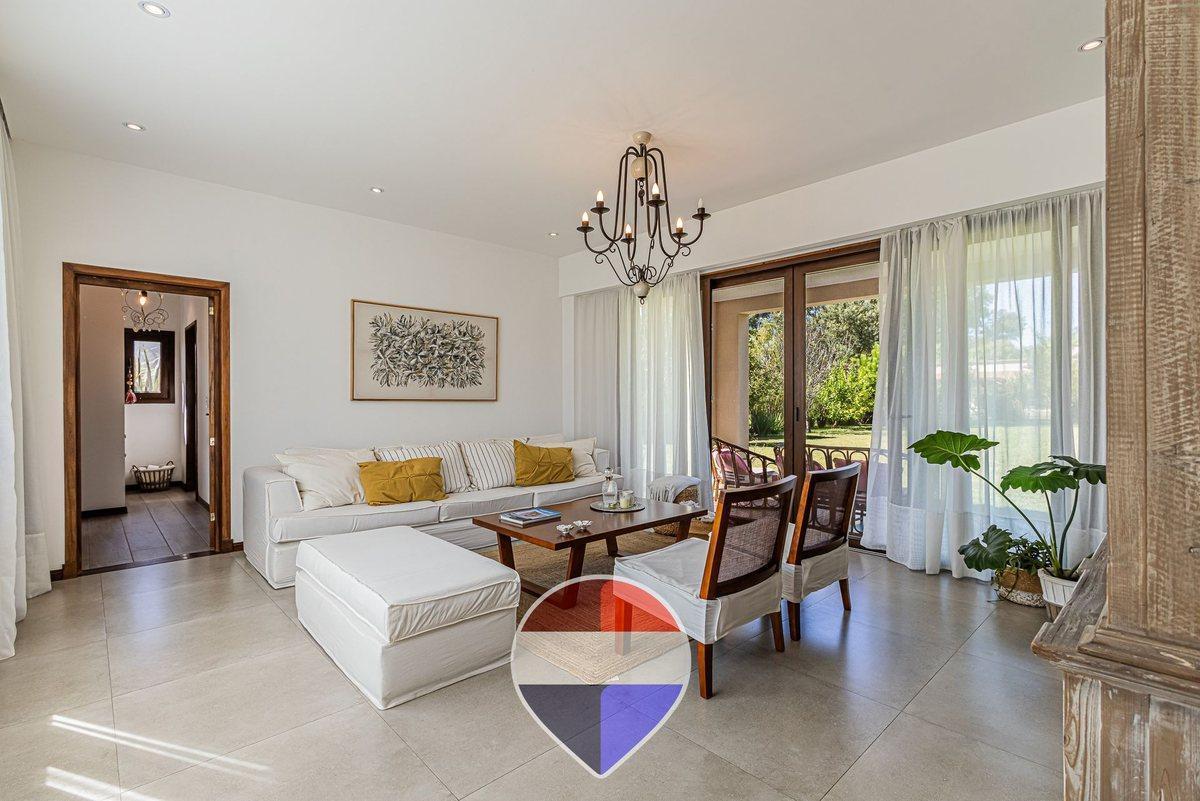 Foto de Casa en VENTA de 3 dorm.. EL MIRADOR Ruta 2, imagen 1