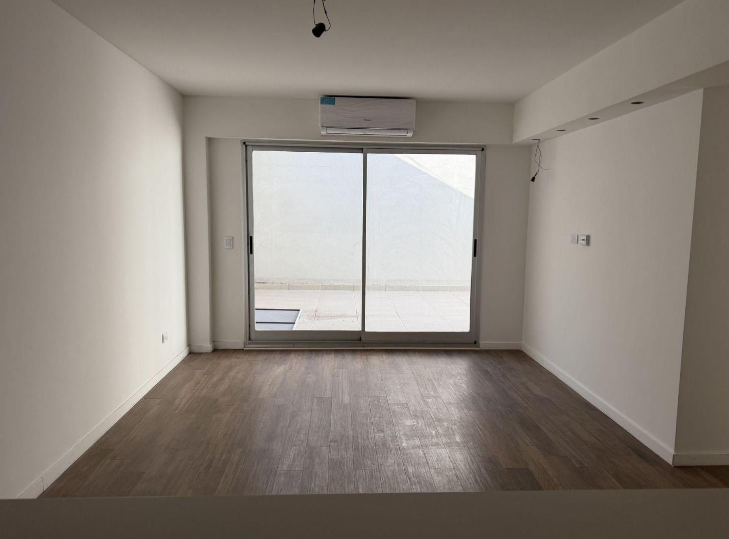 Foto de Venta Departamento 2 amb, patio, Pque Patricios, imagen 3