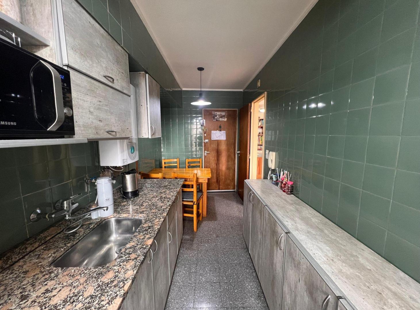 Foto de DEPARTAMENTO EN VENTA 2 DORMITOTRIOS EN BARRACAS, imagen 2