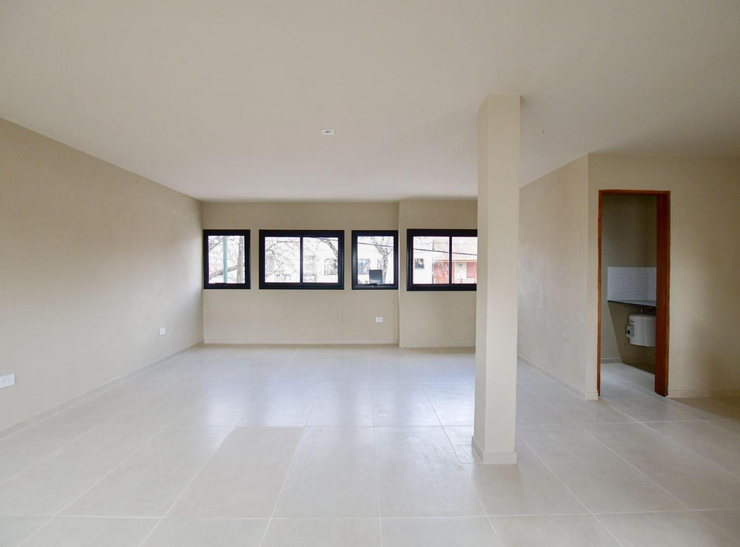 Foto de LOCAL COMERCIAL EN ALQUILER LA PLATA, imagen 3