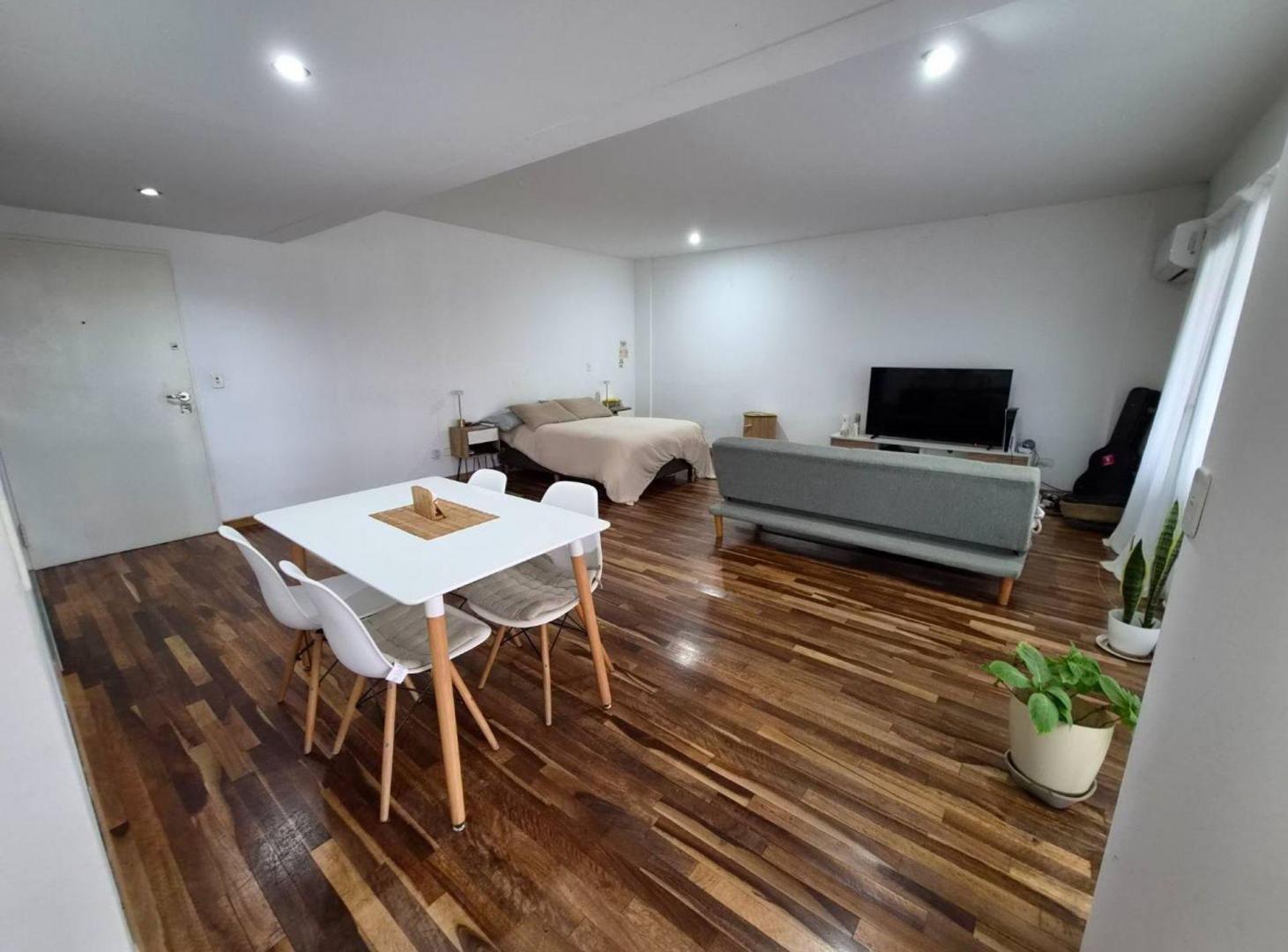 Foto de ALQUILER DEPARTAMENTO CON PARRILLA NUÑEZ, imagen 1