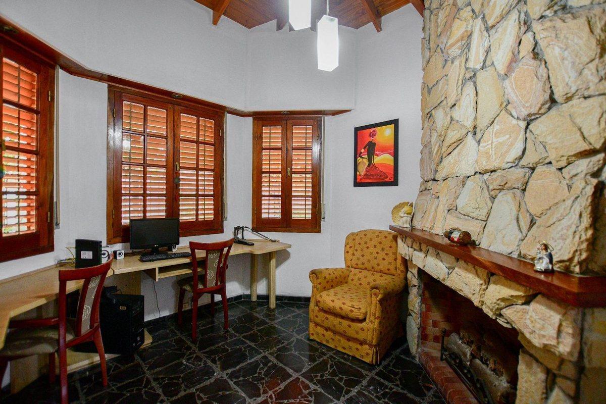 Foto de CASA EN VENTA EN LA PLATA DE 3 DORMITORIOS, imagen 2