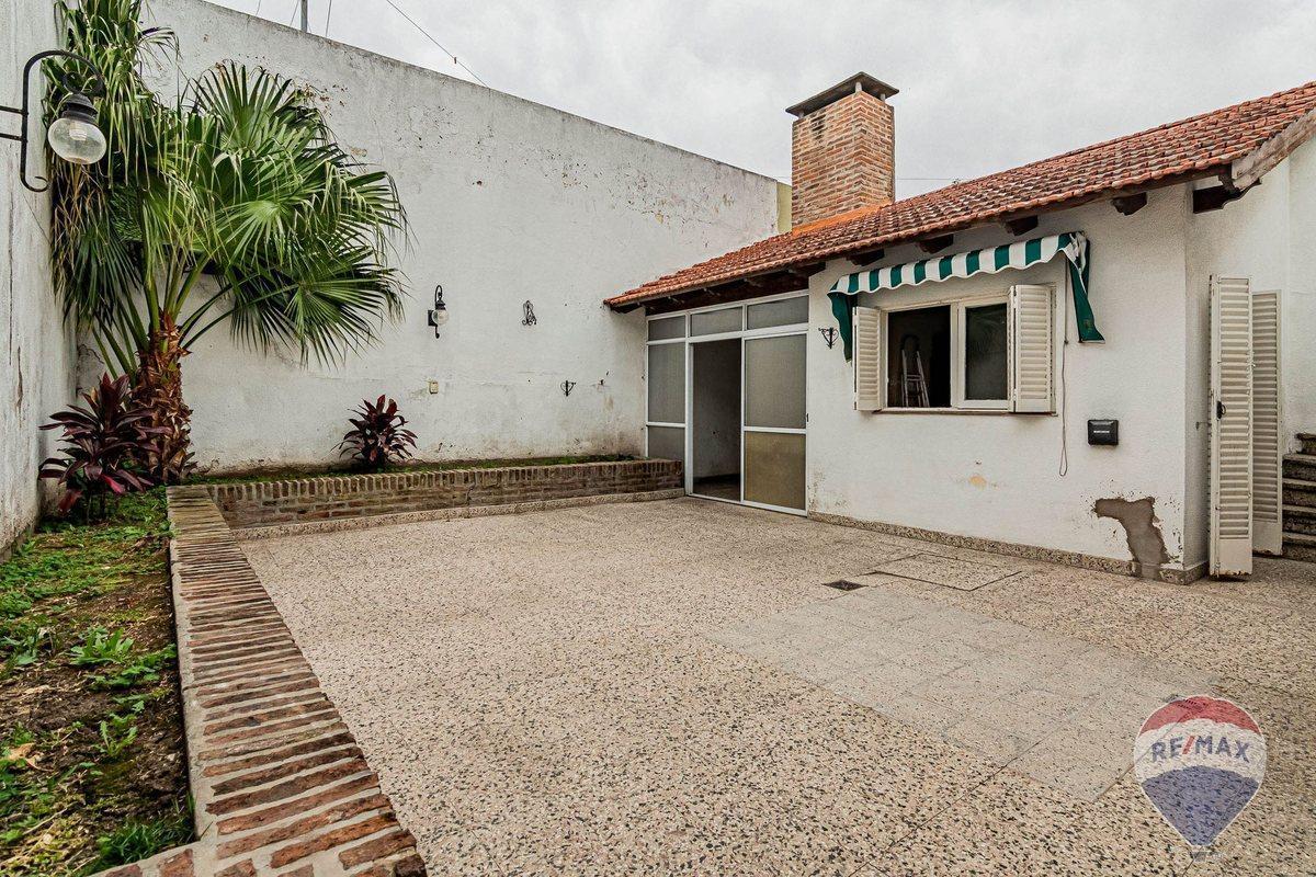Foto de CASA EN VENTA 2 DORMITORIOS - LA PLATA, imagen 1