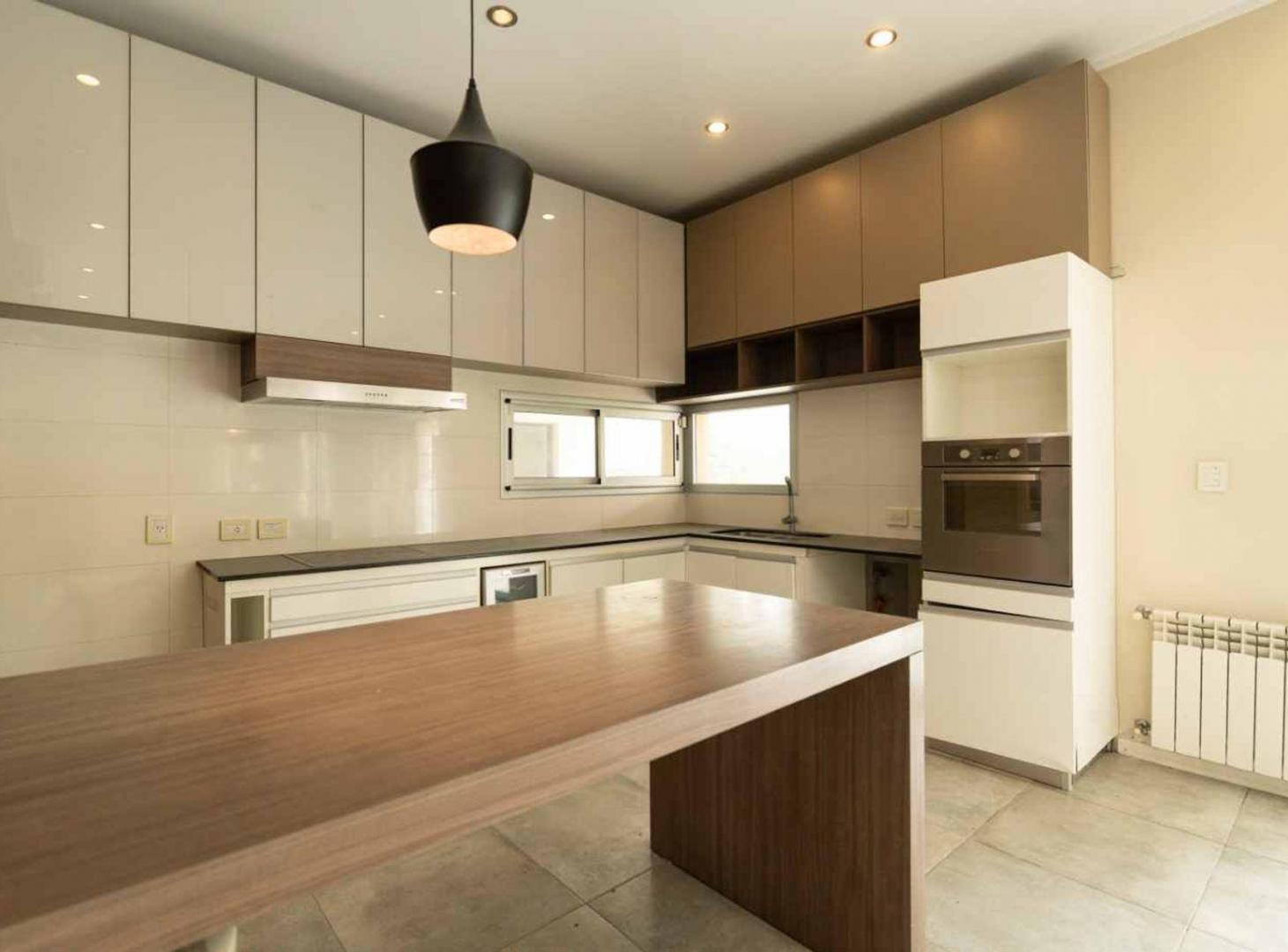 Foto de CASA EN VENTA CITY BELL- BARRIO CERRADO, imagen 3