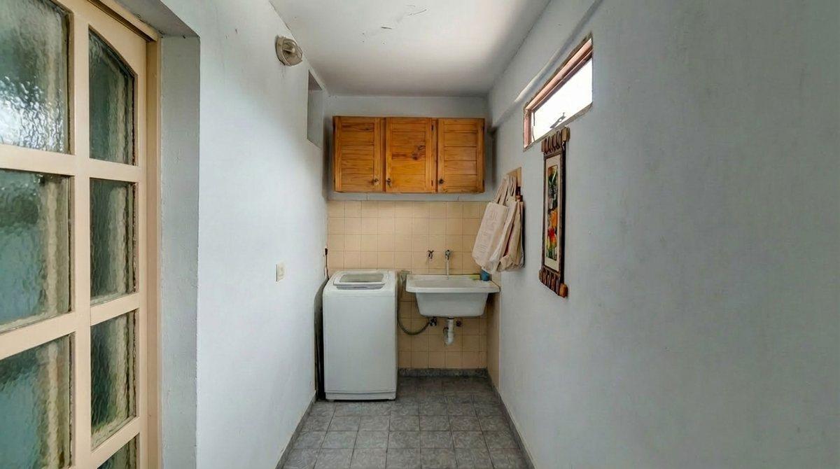 Foto de VENTA DE CASA 3 DORMITORIOS Y GALPON EN LOS HORNOS, imagen 5