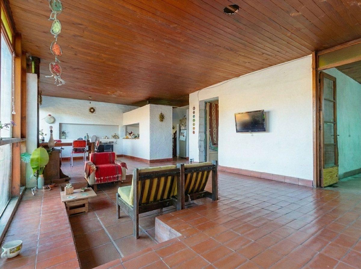 Foto de VENTA DE CASA DE 3 DORMITORIOS Y 600 MTS DE JARDIN, imagen 3