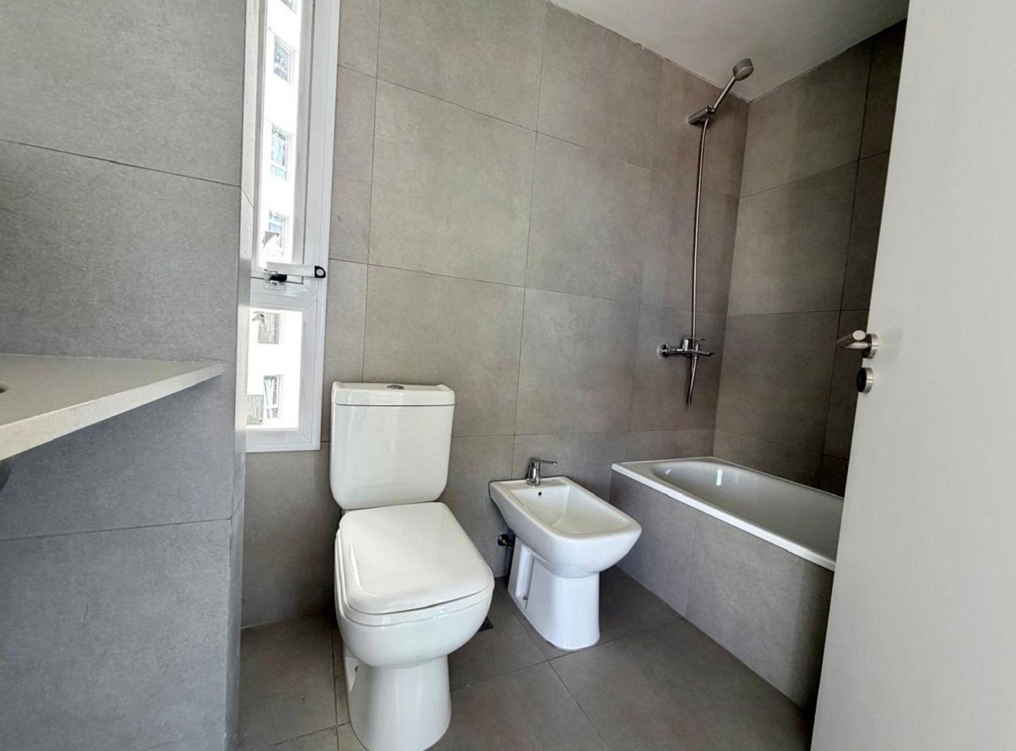 Foto de Venta departamento con balcon a estrenar La Plata, imagen 4