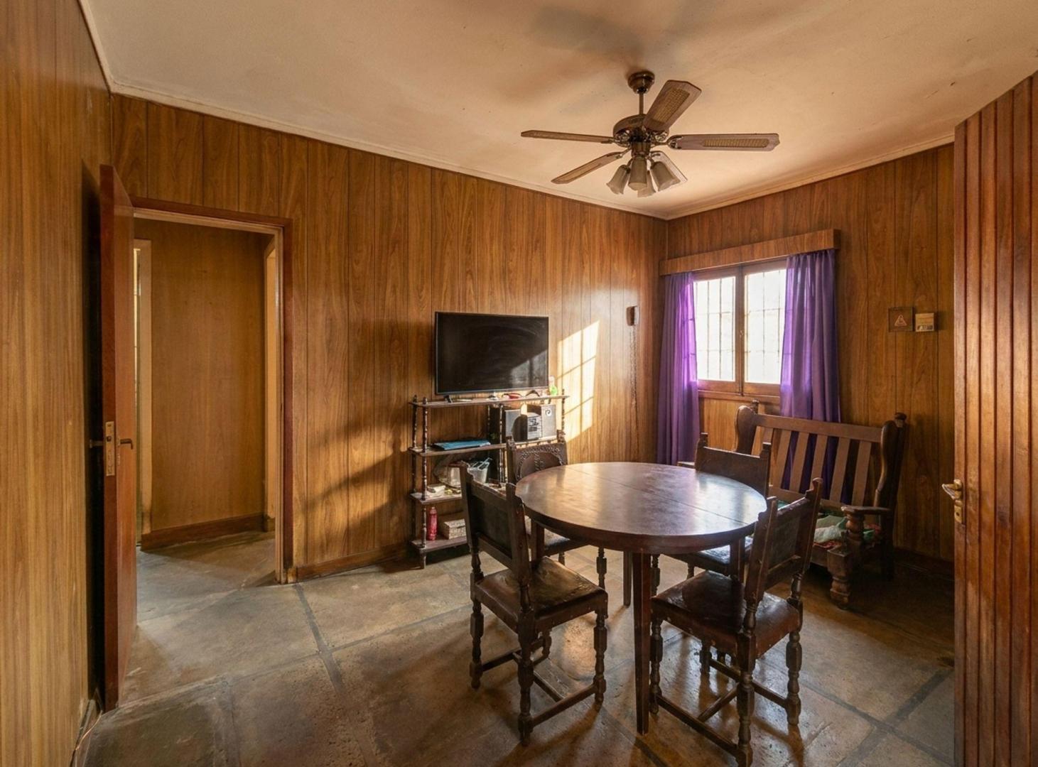 Foto de Casa a la venta en La Plata, imagen 2