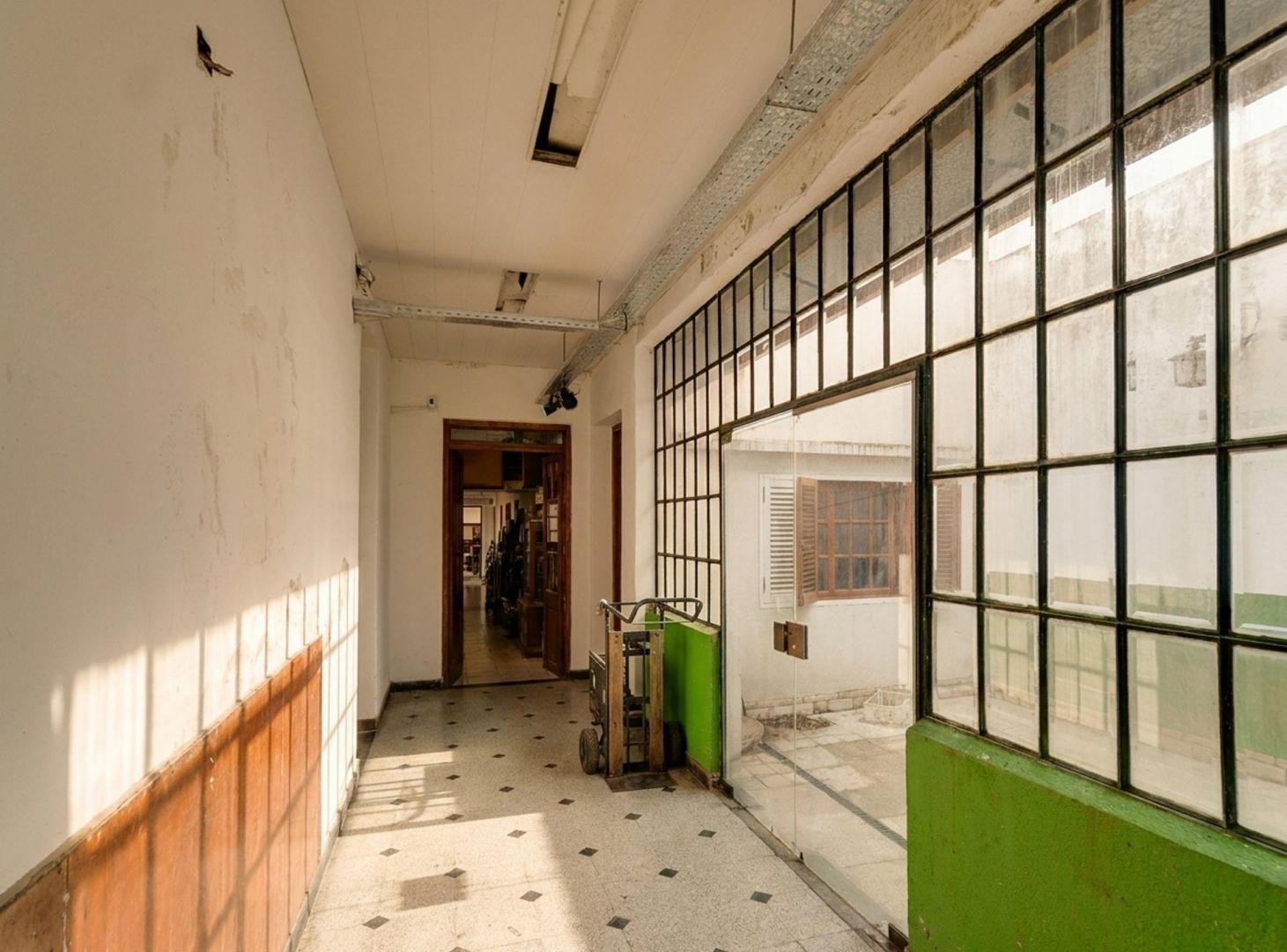 Foto de VENTA DE CASA Y LOCAL COMERCIAL EN AV 7 LA PLATA, imagen 3