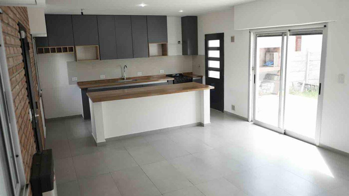 Foto de CASA EN ALQUILER EN VILLA ELISA, imagen 2