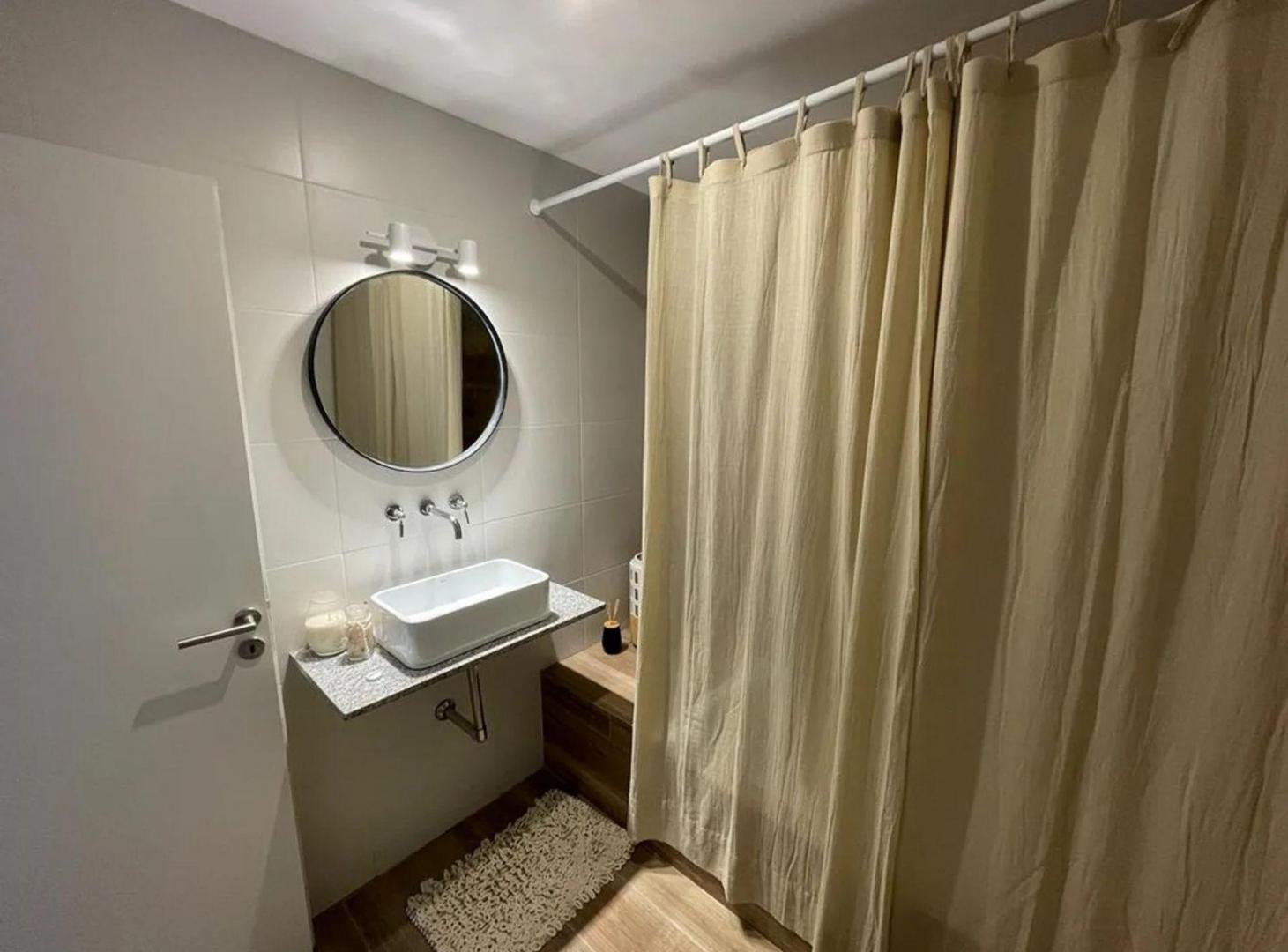 Foto de VENTA DEPARTAMENTO MONOAMBIENTE- La Plata casco, imagen 4