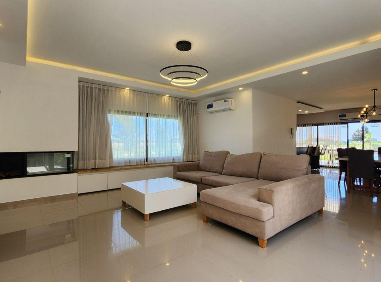 Foto de CASA EN VENTA AREA 60 LA VICTORIA, imagen 5
