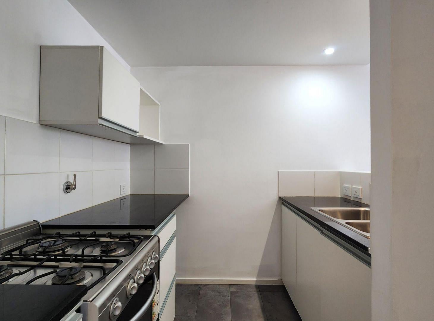 Foto de DEPARTAMENTO EN VENTA LA PLATA 1 DORMITORIO, imagen 1