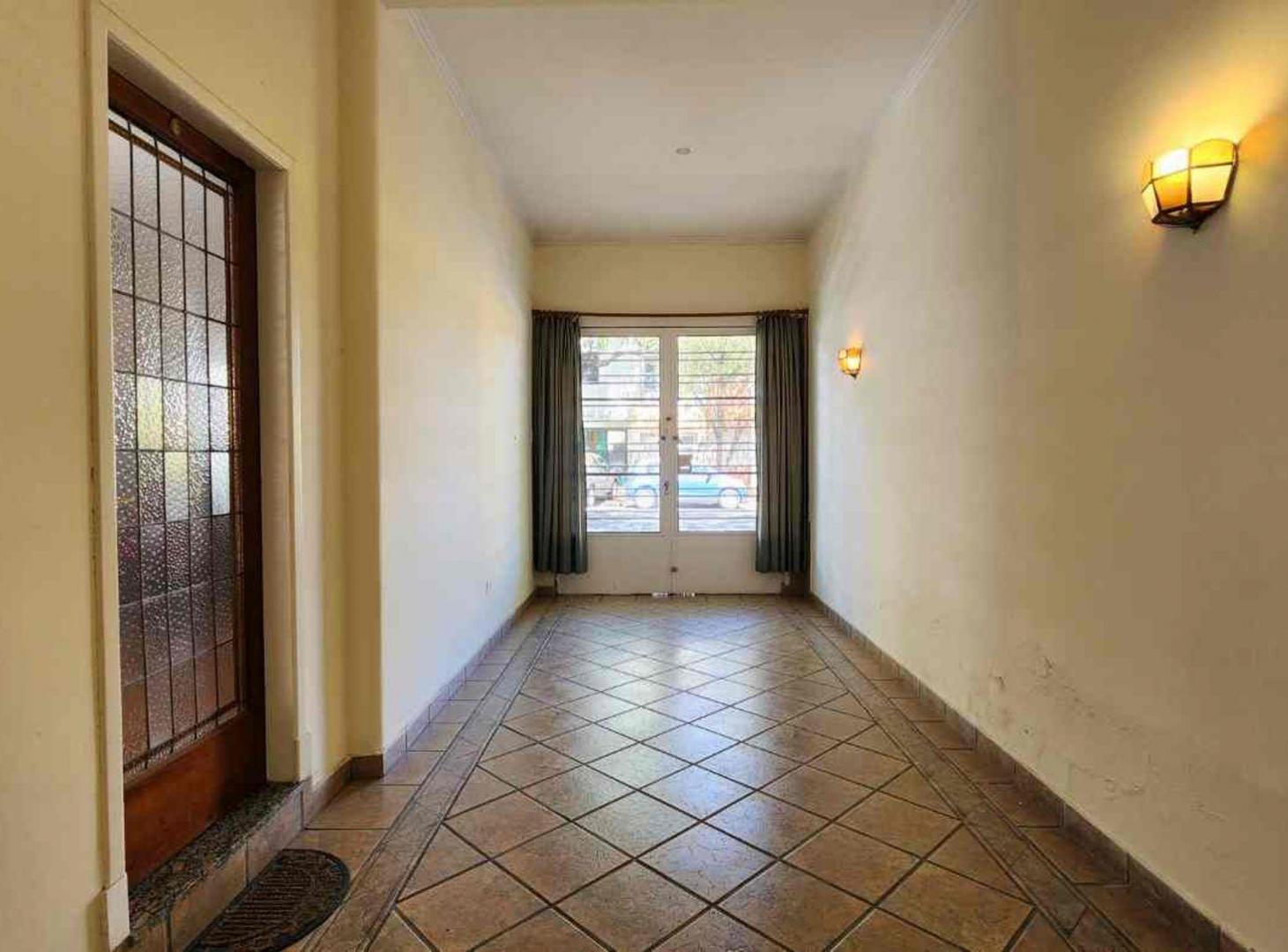Foto de PH EN VENTA EN LA PLATA PLANTA BAJA AL FRENTE, imagen 2