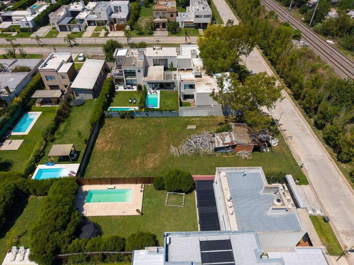 Foto de LOTE EN VENTA EN EL QUIMILAR CITY BELL, imagen 2