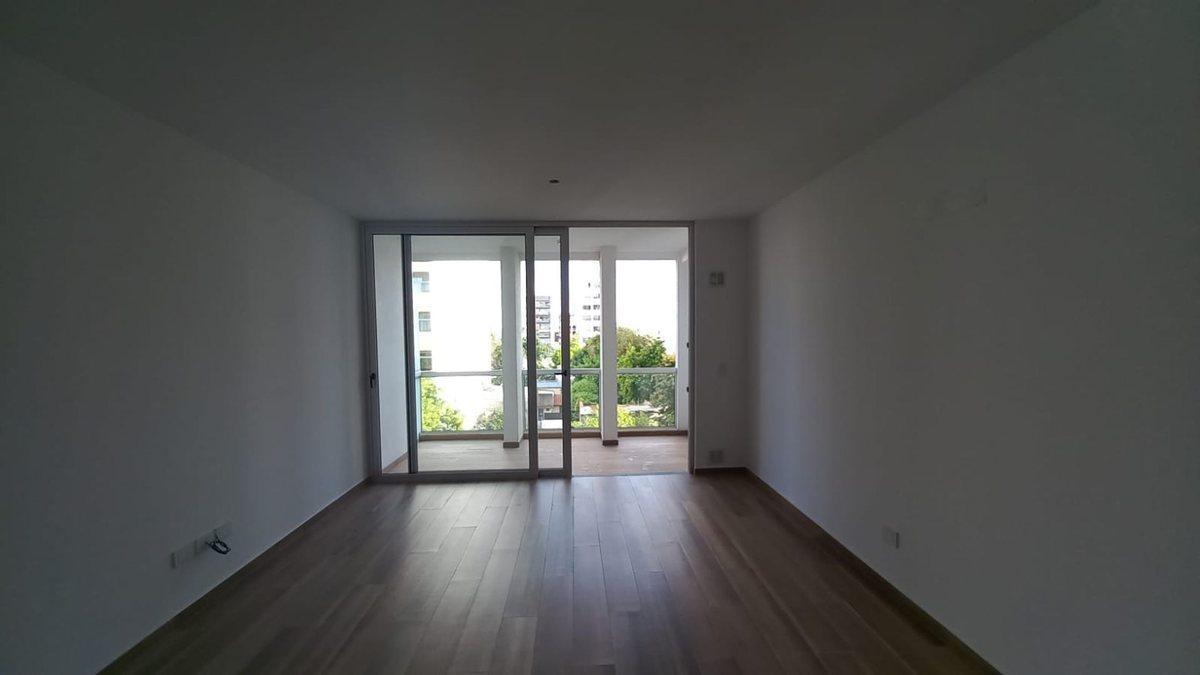 Foto de MONOAMBIENTE EN VENTA LA PLATA OBRA, imagen 2