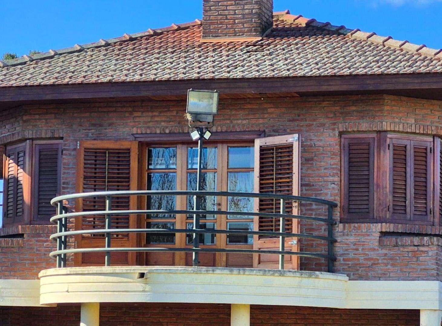 Foto de CASA EN VENTA GONNET LA PLATA, imagen 3