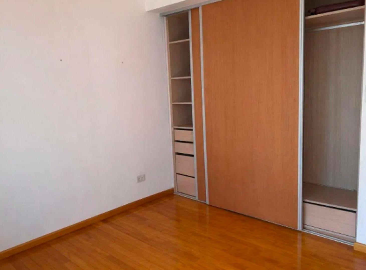 Foto de Departamento en venta en La Plata, imagen 2