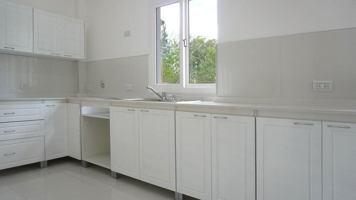 Foto de Casa en VENTA Ruta 2 km 52 con quincho y pileta, imagen 3