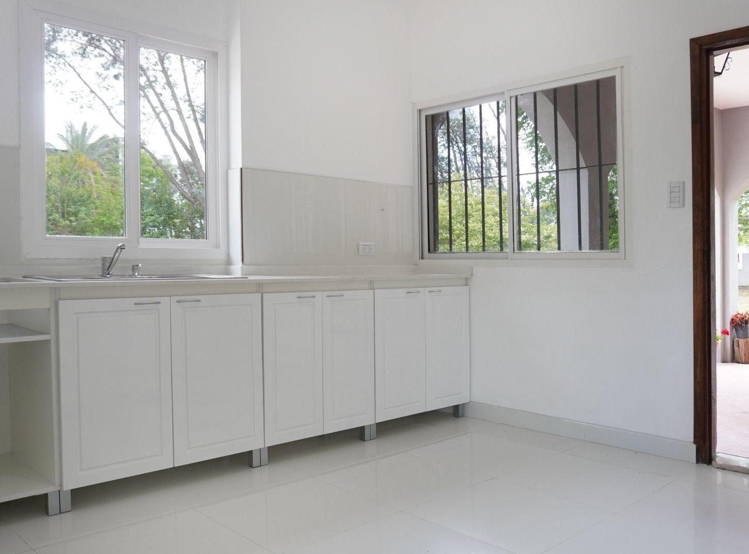 Foto de Casa en VENTA Ruta 2 km 52 con quincho y pileta, imagen 5