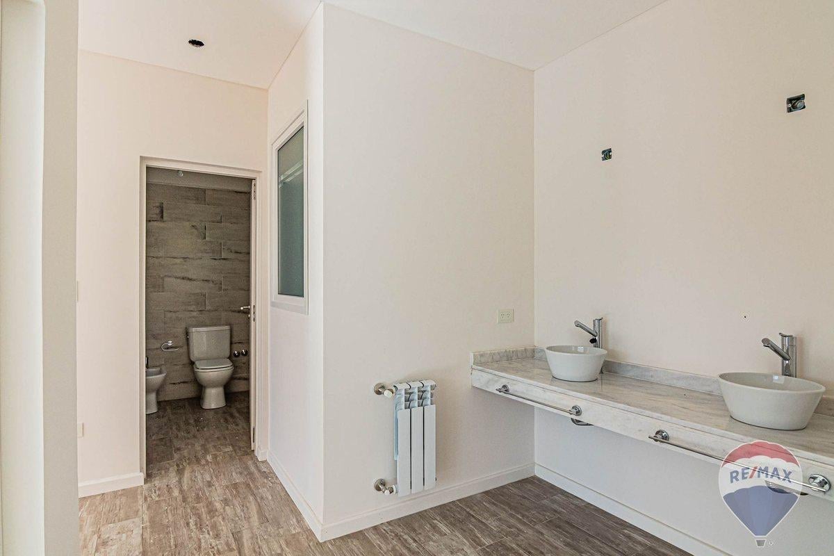 Foto de CASA EN VENTA EN HARAS DEL SUR 2, 4 dormitorios, imagen 5
