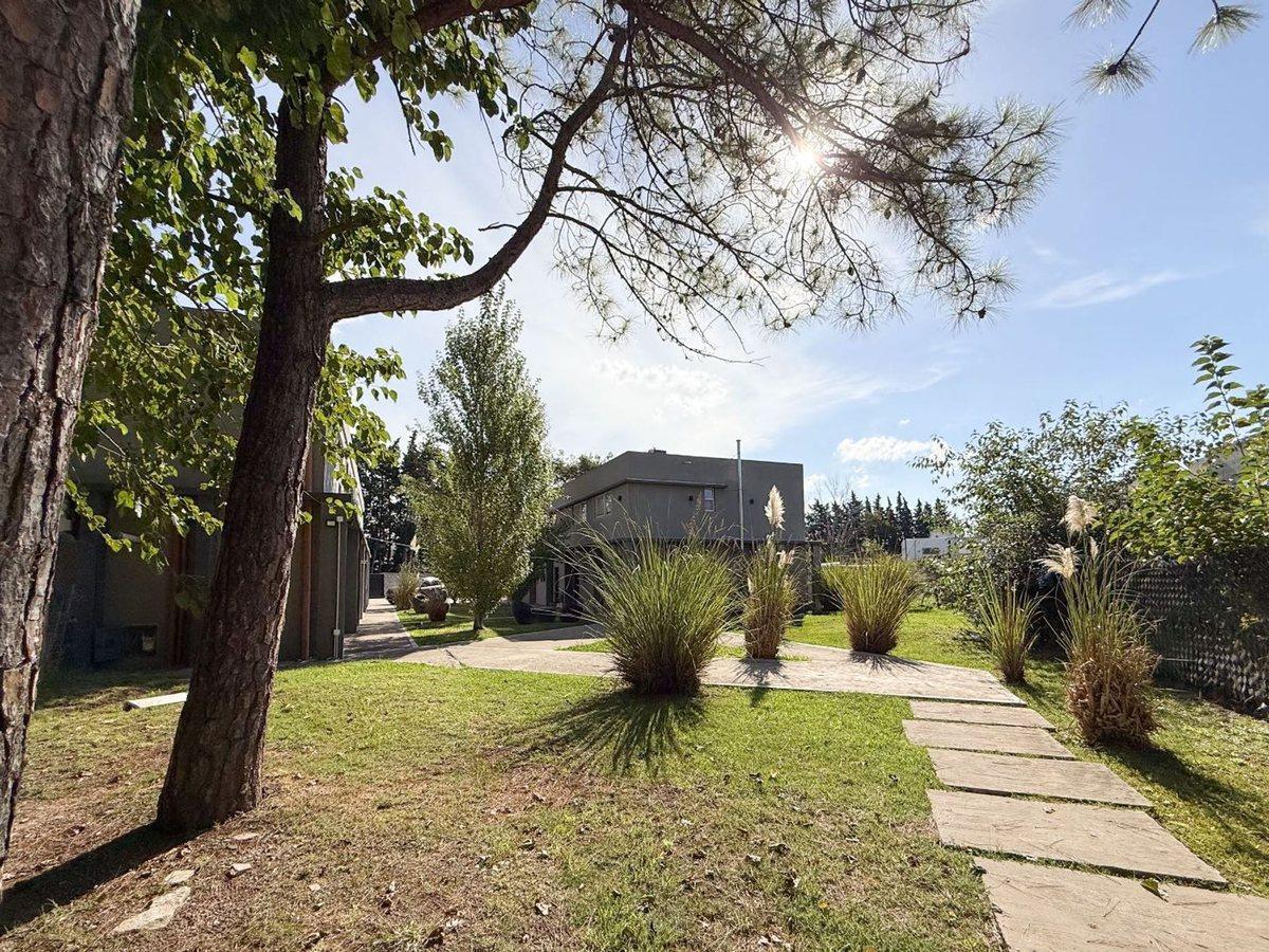 Foto de DUPLEX DOS DOMITORIOS EN VENTA GONNET, imagen 5