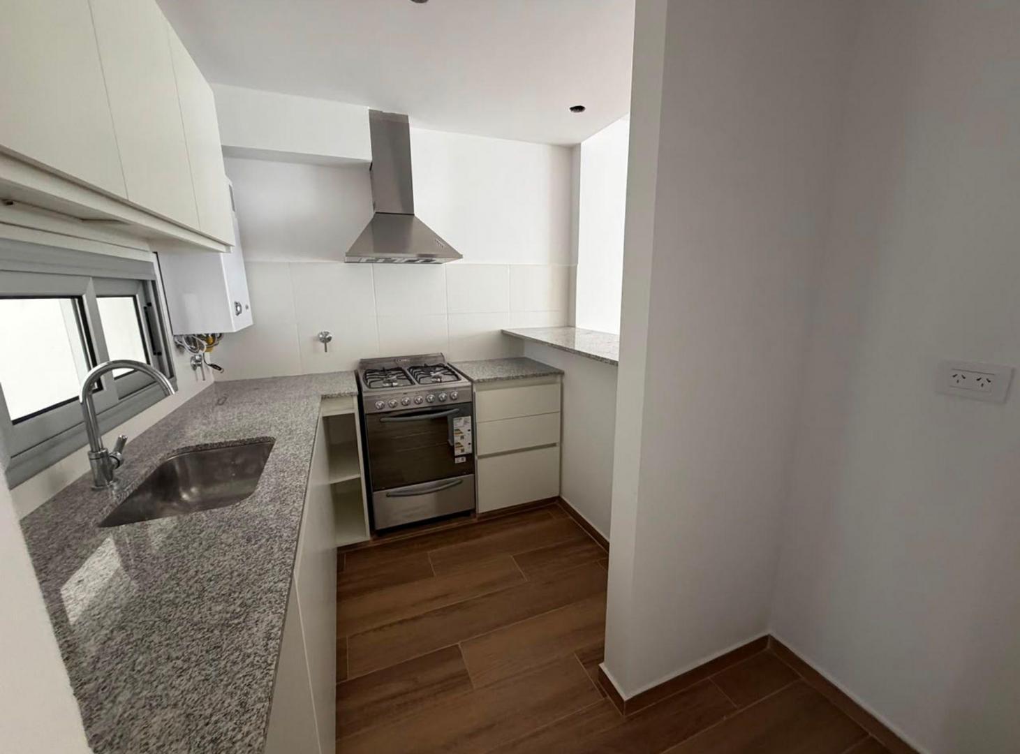 Foto de DEPARTAMENTO UN DORMITORIO. VENTA. LA PLATA, imagen 4