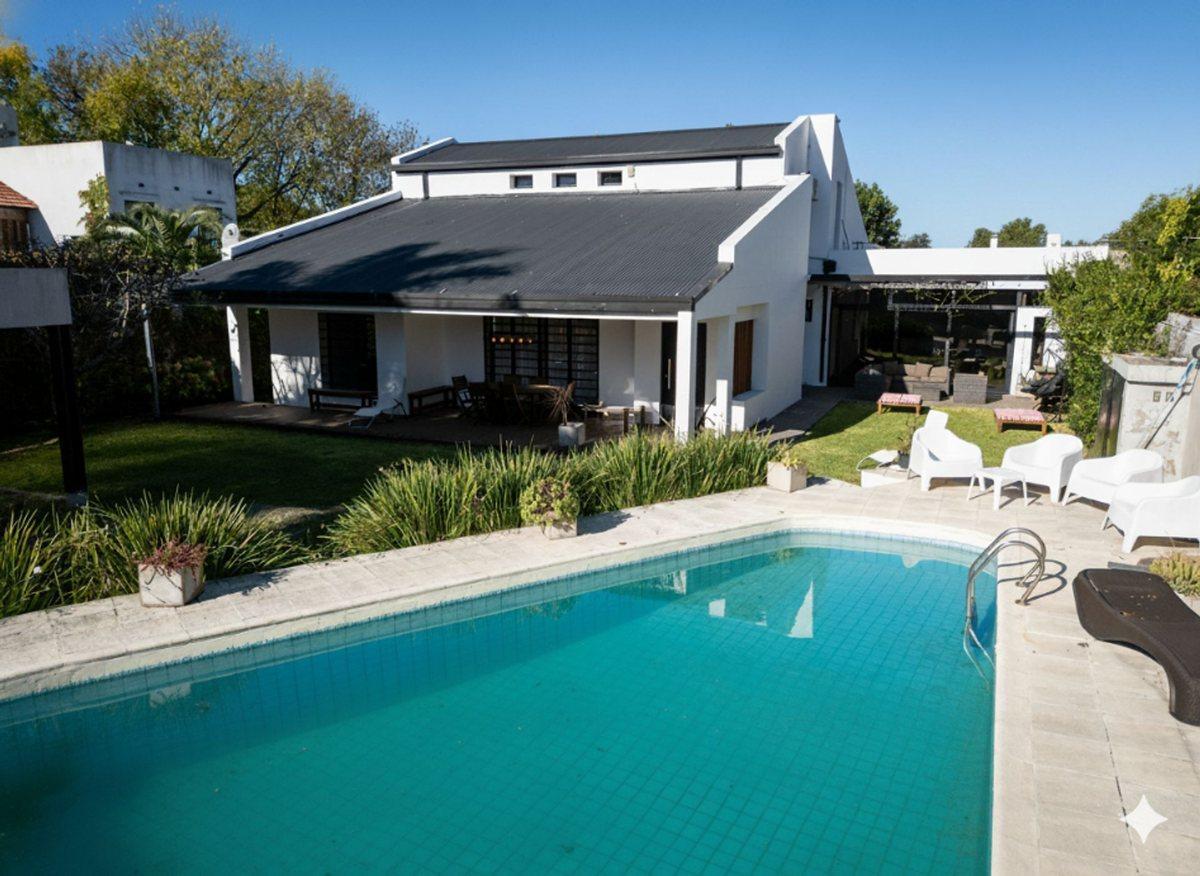 Foto de CASA EN VENTA EN LA PLATA, imagen 3