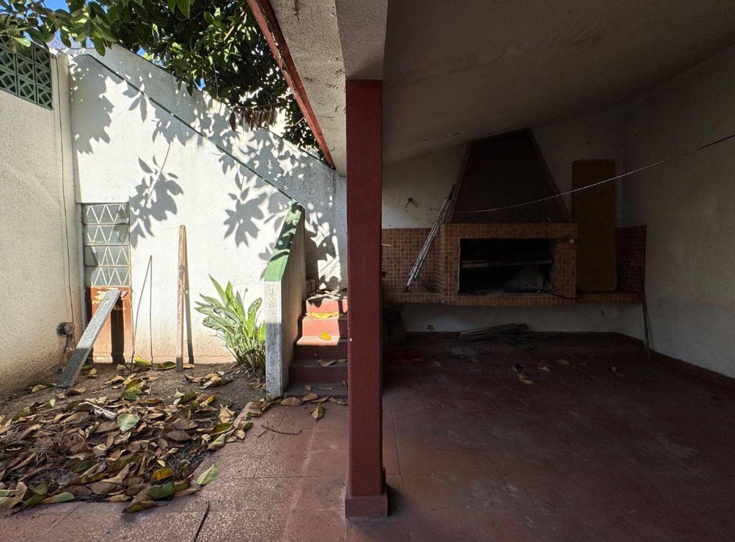 Foto de CASA DE 3 DORMITORIOS EN DOS PLANTAS QUILMES, imagen 5