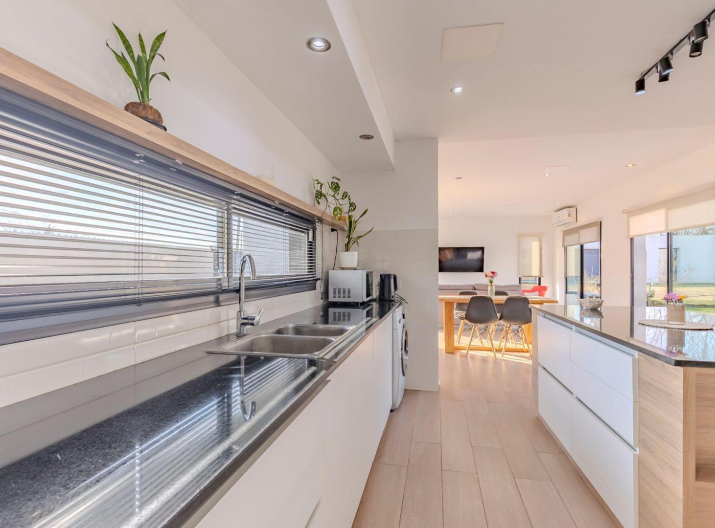 Foto de CASAS EN VENTA, PILETA, PARQUE Y QUINCHO, imagen 1
