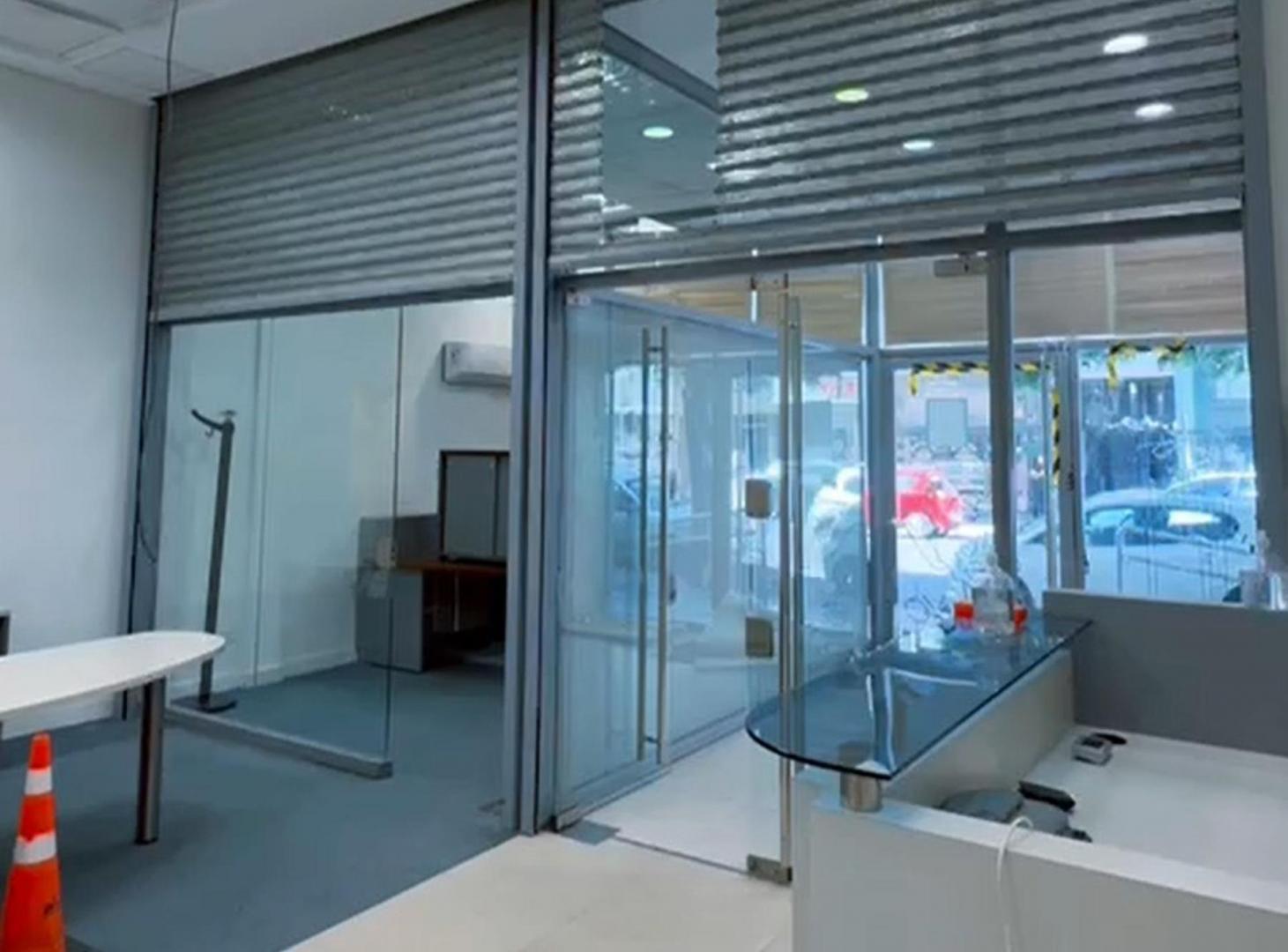 Foto de Local comercial en alquiler en La Plata, imagen 2