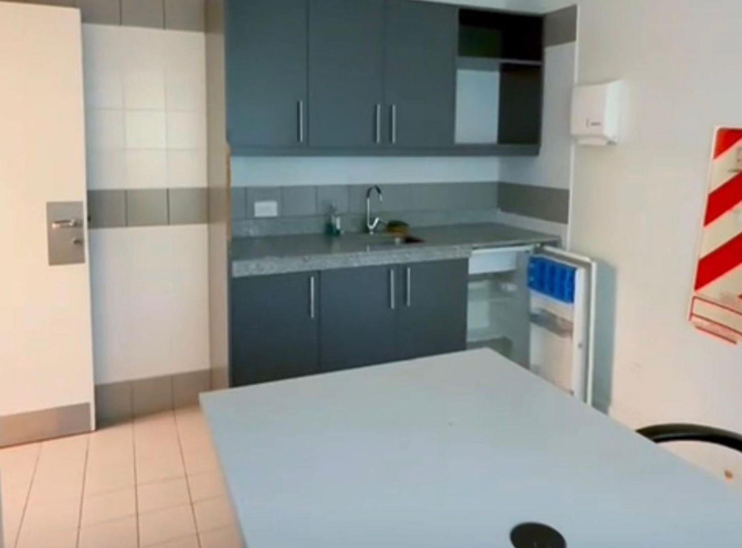 Foto de Local comercial en alquiler en La Plata, imagen 4