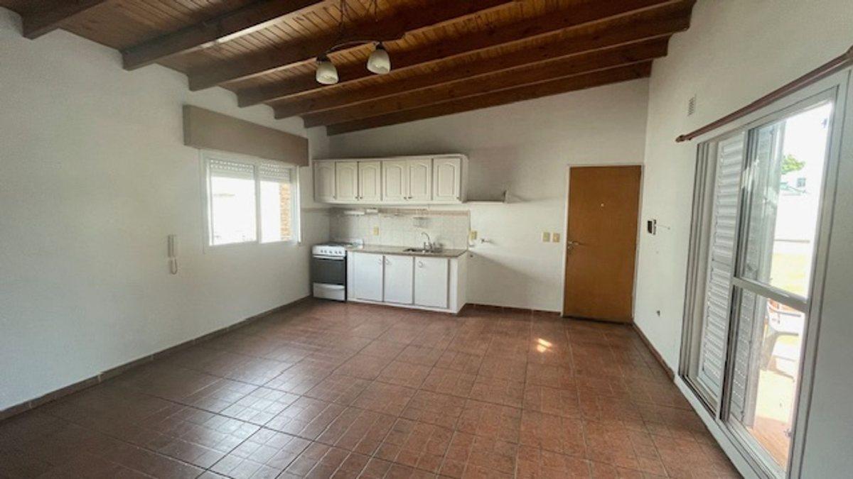 Foto de Departamento en alquiler La Plata, imagen 4