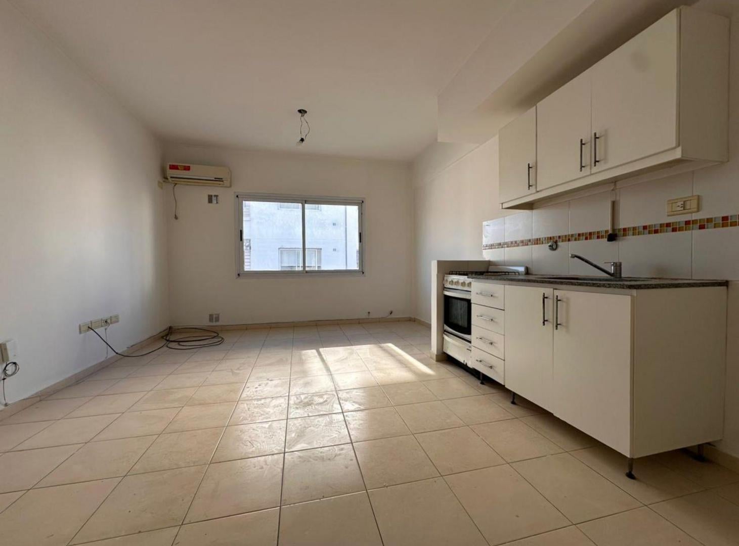 Foto de ALQUILER DEPARTAMENTO 1 DORMITORIO CON COCHERA, imagen 5