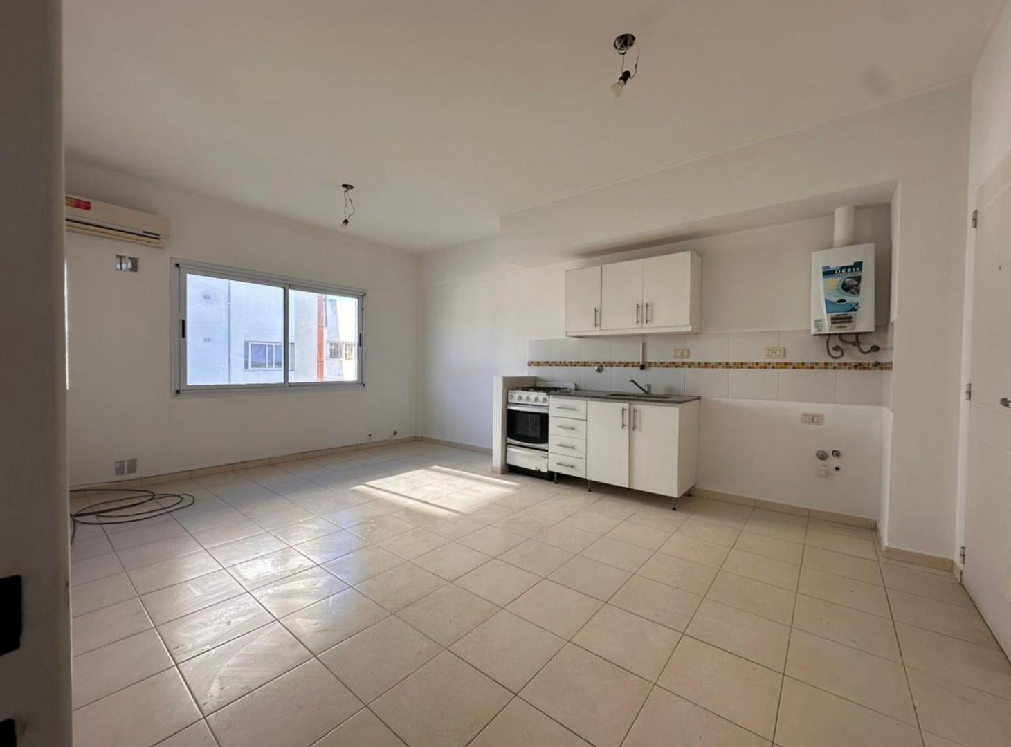 Foto de ALQUILER DEPARTAMENTO 1 DORMITORIO CON COCHERA, imagen 4