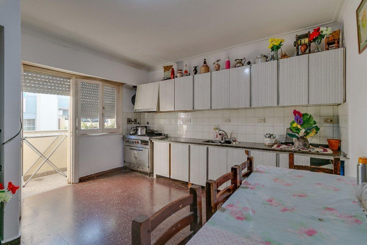 Foto de Casa a la venta en La Plata, imagen 3