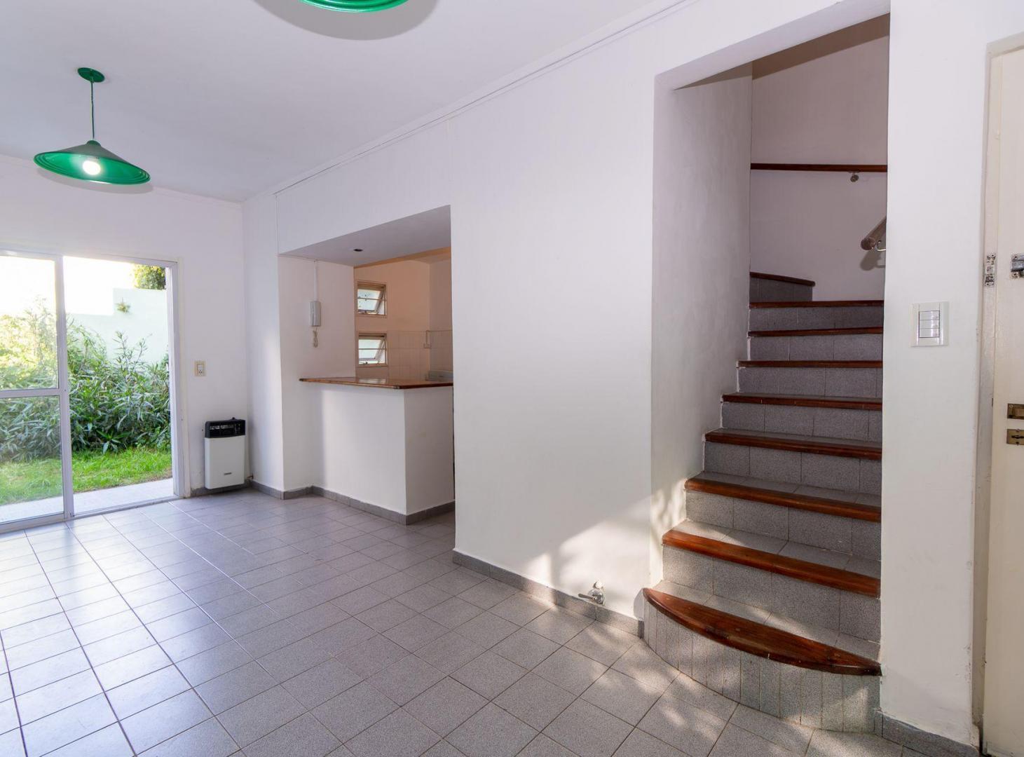 Foto de DEPARTAMENTO DUPLEX EN VENTA LA PLATA, imagen 1
