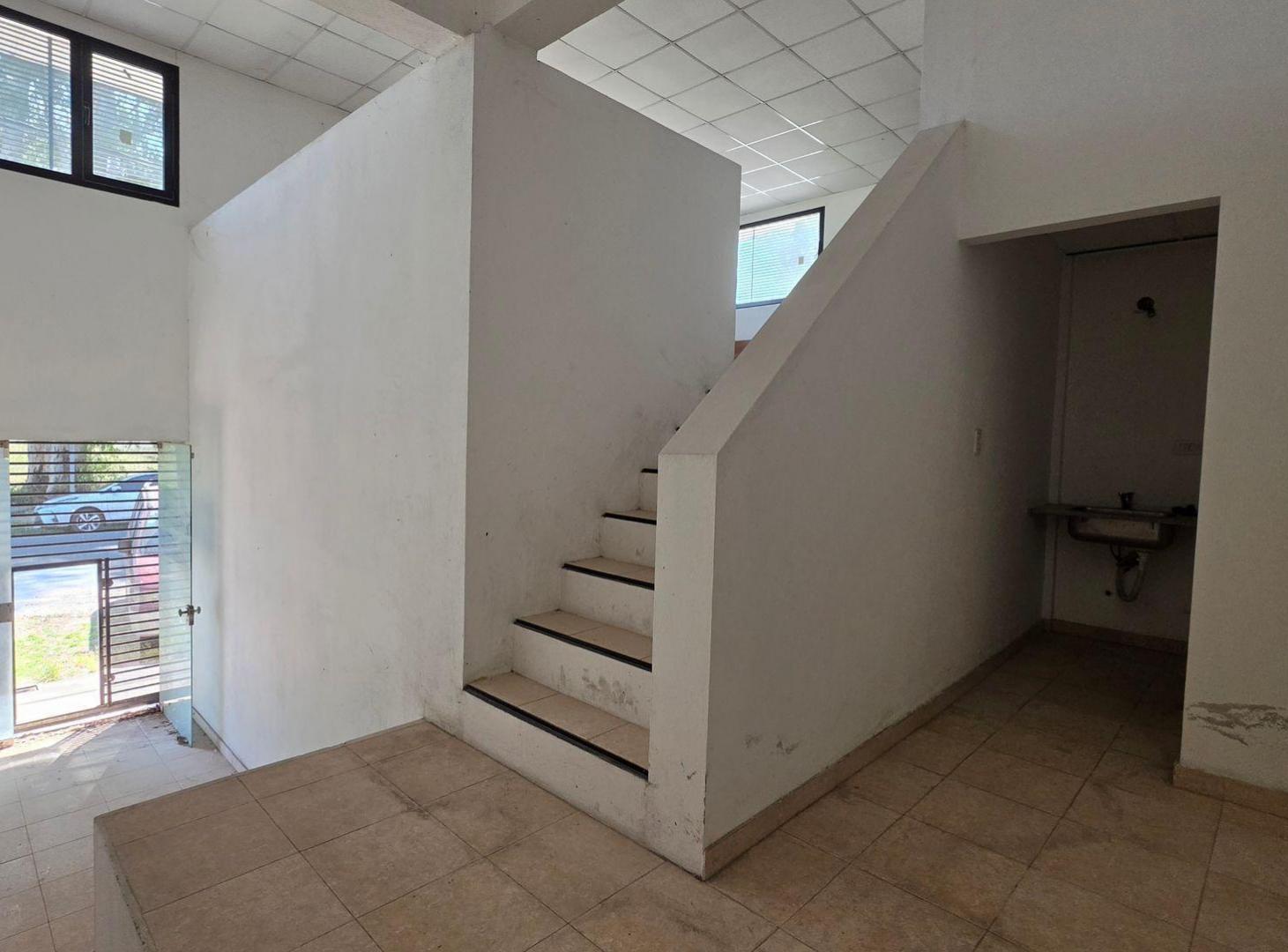 Foto de OFICINA EN VENTA EN GONNET, imagen 5