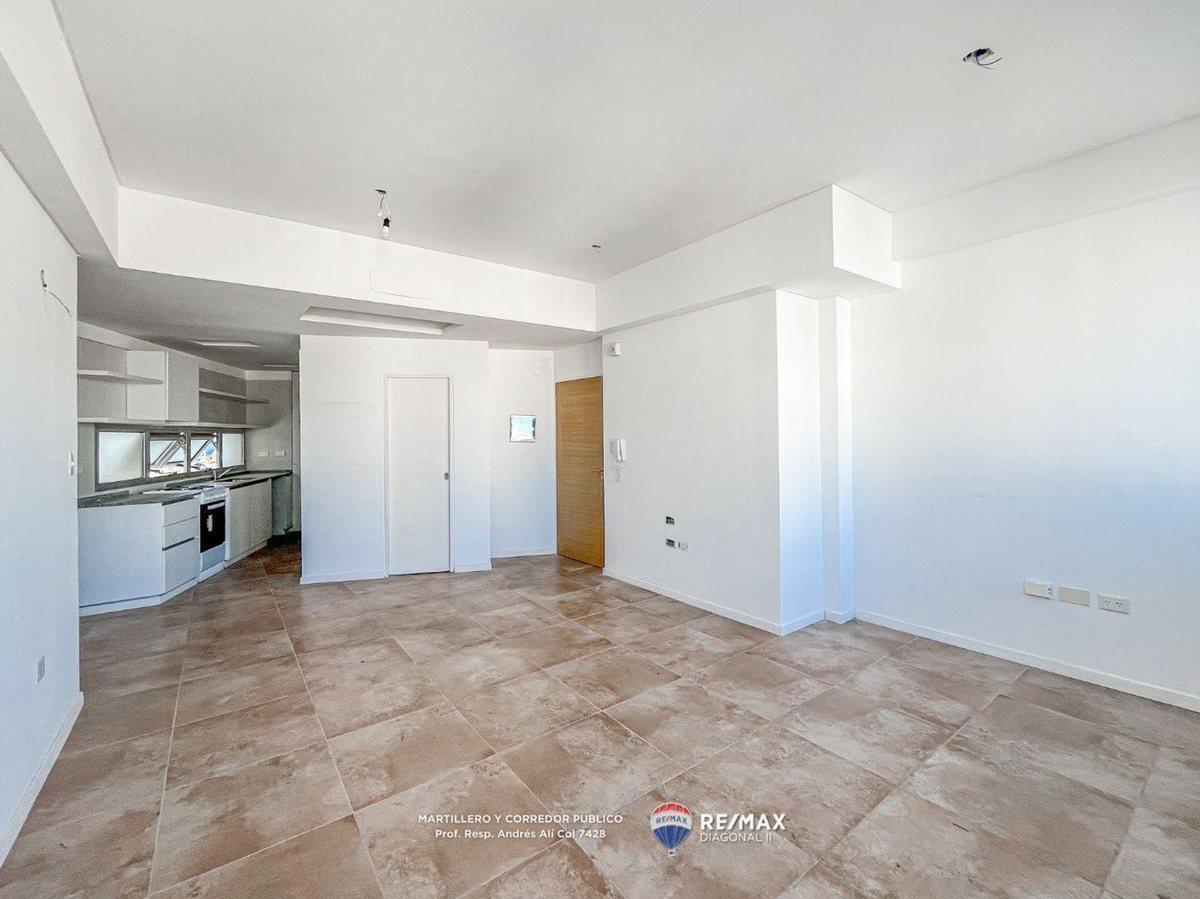 Foto de DEPARTAMENTO EN VENTA CON COCHERA EN LA PLATA, imagen 5