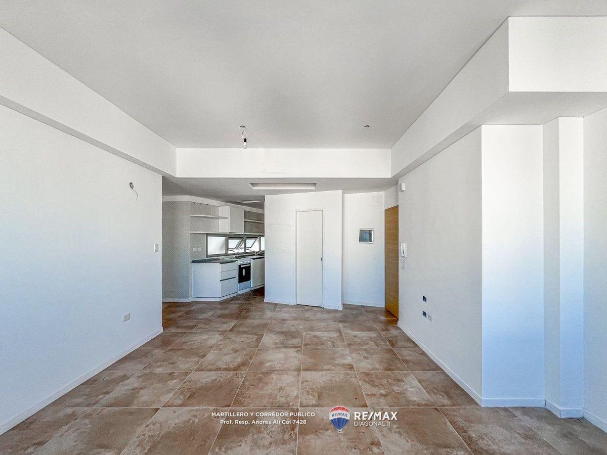 Foto de DEPARTAMENTO EN VENTA CON COCHERA EN LA PLATA, imagen 1