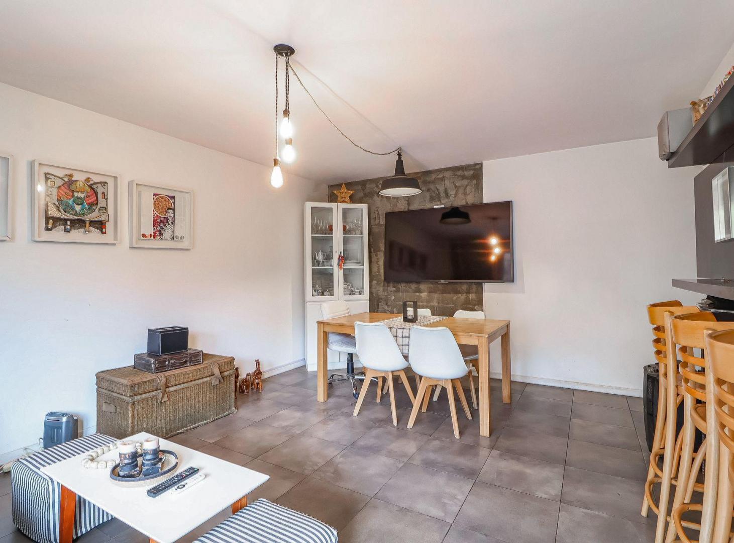 Foto de VENTA 5 AMBIENTES, SAN ISIDRO CENTRO CON JARDIN, imagen 2