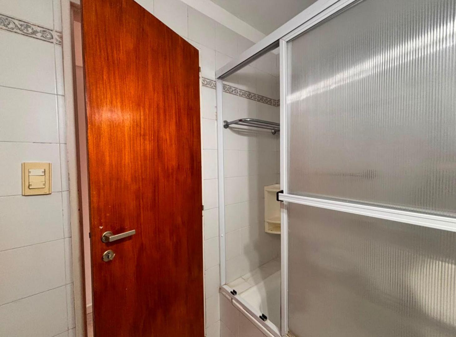 Foto de DEPARTAMENTO EN VENTA 1 DORMITORIO LA PLATA, imagen 4