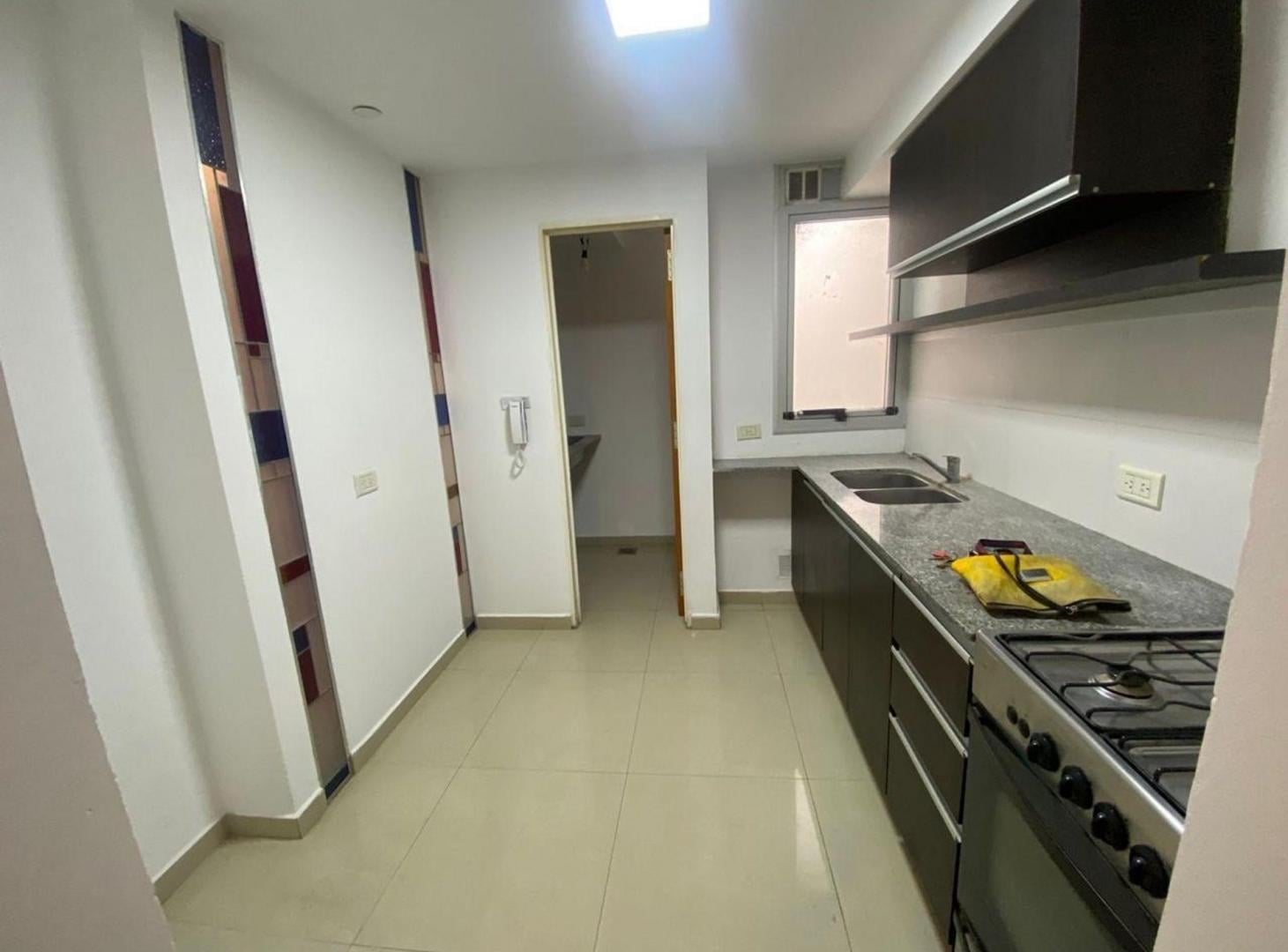 Foto de VENTA SEMIPISO 2 DORMITORIOS CON BALCÓN LA PLATA, imagen 1