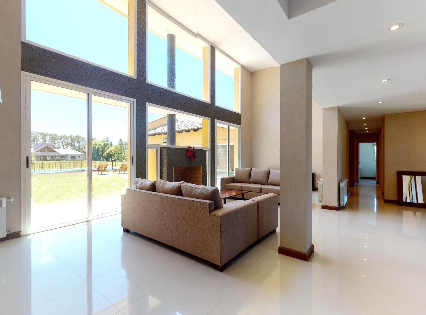 CASA EN VENTA EN CAMPOS DE ROCA