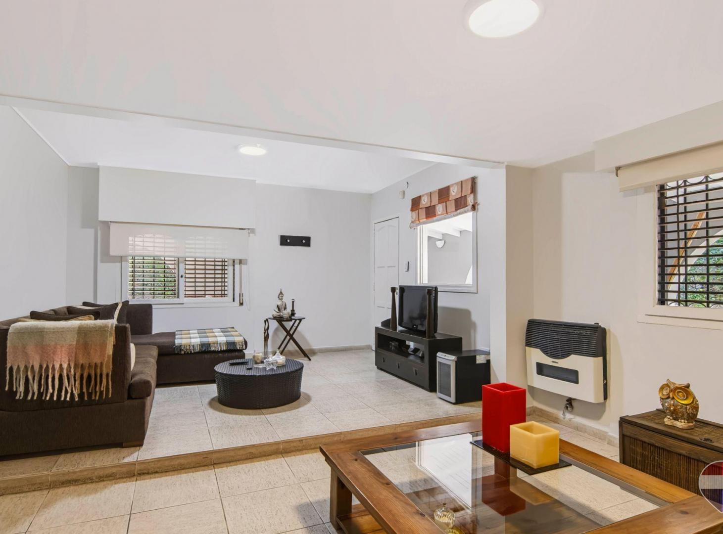 Foto de CASA EN VENTA GONNET, imagen 5