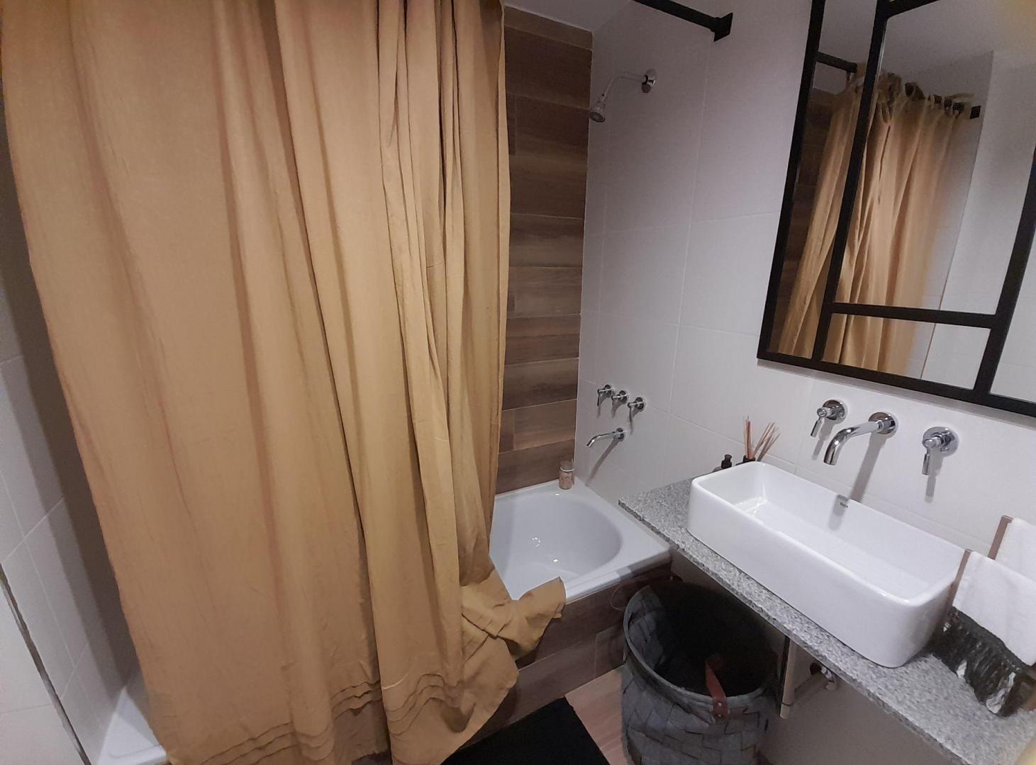 Foto de Departamento un dormitorio con vestidor. La Plata, imagen 1