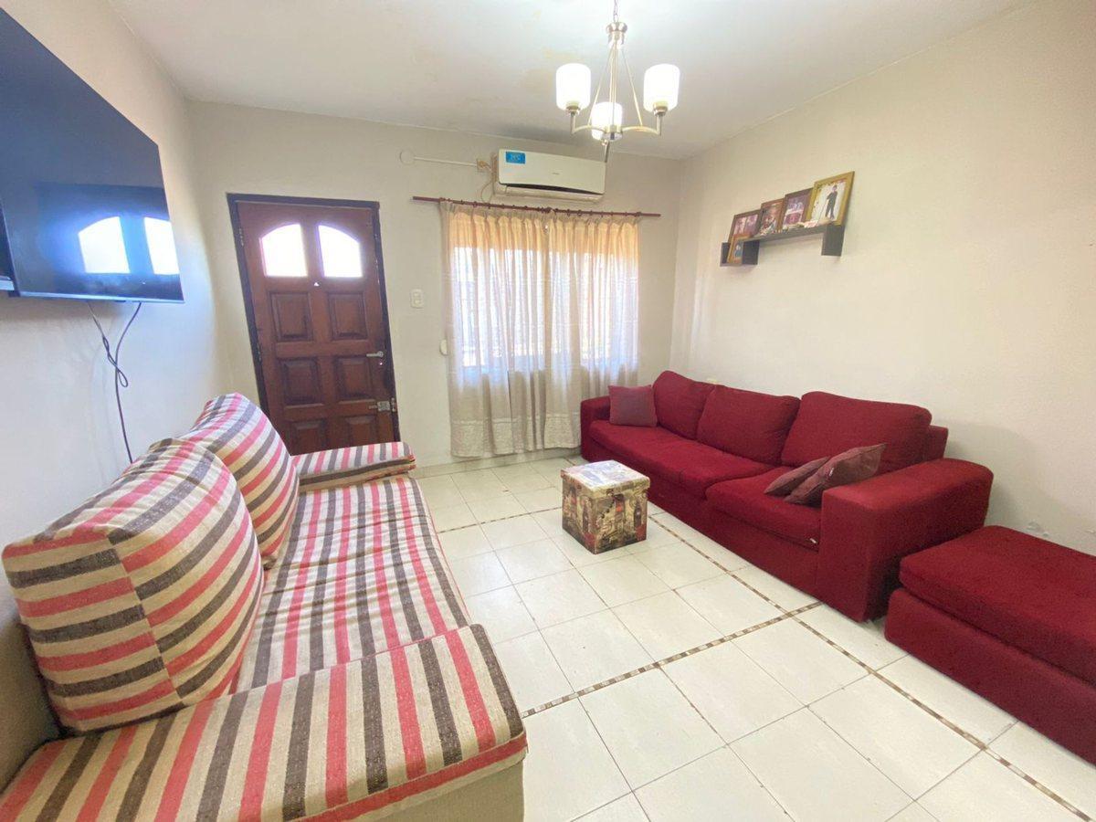Foto de CASA EN VENTA - LOS HORNOS, imagen 1