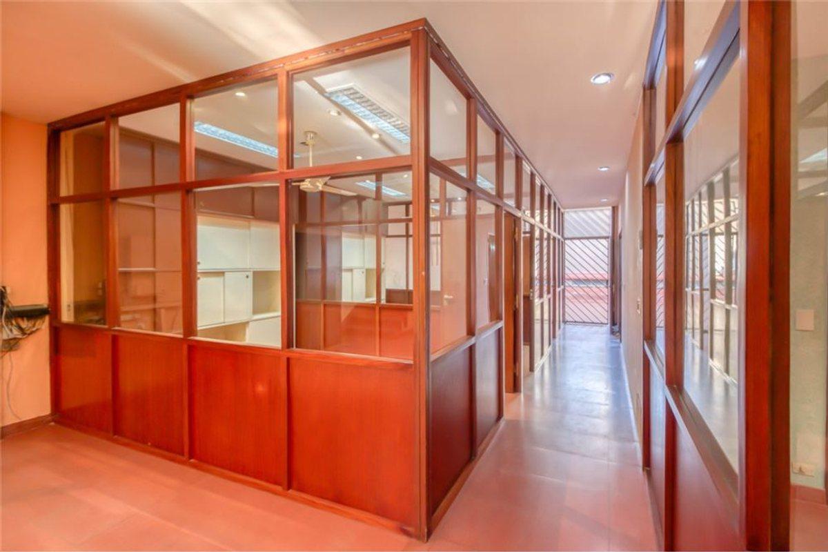Foto de Local/Oficinas ALQUILER varios destinos La Plata, imagen 1