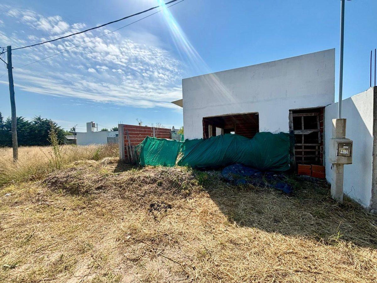 Foto de Venta lote con construccion La Plata, imagen 1