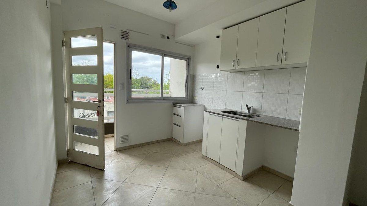 Foto de Departamento en alquiler en La Plata, imagen 5